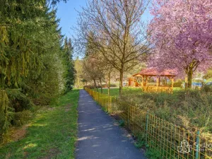 Prodej bytu 2+1, Kyselka - Radošov, 56 m2