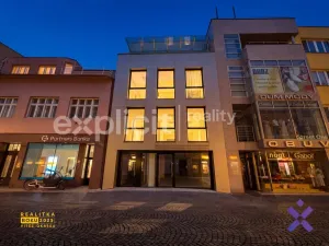 Pronájem kanceláře, Zlín, Rašínova, 108 m2