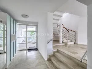 Prodej vily, Křižanov, Benešovo náměstí, 530 m2