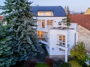 Prodej vily, Křižanov, Benešovo náměstí, 530 m2