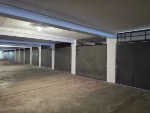 Pronájem garáže, Plzeň, Vojanova, 17 m2