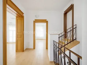 Prodej kanceláře, Mělník, Českolipská, 418 m2