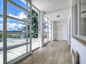 Prodej kanceláře, Křižanov, Benešovo náměstí, 530 m2