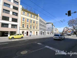 Pronájem bytu 1+kk, Brno, Křenová, 28 m2