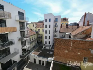Pronájem bytu 1+kk, Brno, Křenová, 29 m2