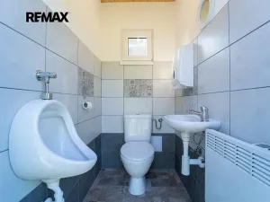 Prodej komerční nemovitosti, Chrášťany, 10917 m2