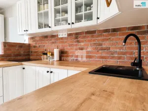 Prodej rodinného domu, Křičeň, 206 m2