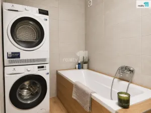 Prodej rodinného domu, Křičeň, 206 m2