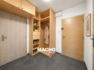 Prodej bytu 2+kk, Praha - Černý Most, Bryksova, 46 m2