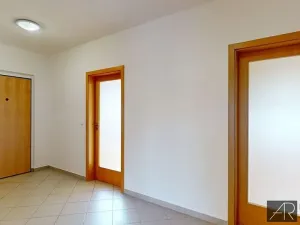 Pronájem bytu 3+kk, Praha - Podolí, Jeremenkova, 84 m2