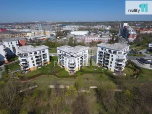 Prodej bytu 4+kk, Praha - Hloubětín, Nademlejnská, 93 m2