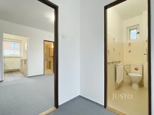 Pronájem bytu 3+1, Praha, Za humny, 66 m2