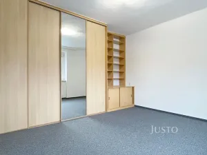 Pronájem bytu 3+1, Praha, Za humny, 66 m2