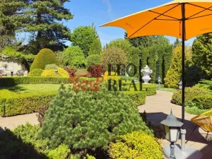 Prodej vily, Říčany - Strašín, Modřínová, 458 m2