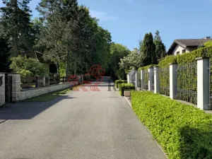 Prodej vily, Říčany - Strašín, Modřínová, 458 m2