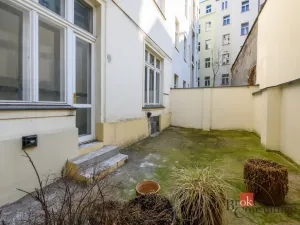 Prodej bytu 3+kk, Praha - Staré Město, U milosrdných, 73 m2