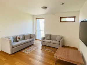 Pronájem rodinného domu, Praha - Nebušice, V hliništi, 350 m2