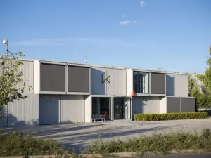 Pronájem obchodního prostoru, Kozomín, 422 m2
