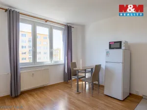 Pronájem bytu 1+1, Chodov, Čs. odbojářů, 35 m2