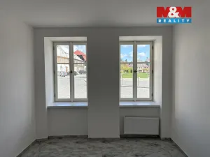 Pronájem bytu 3+kk, Bělá pod Bezdězem, Masarykovo náměstí, 80 m2