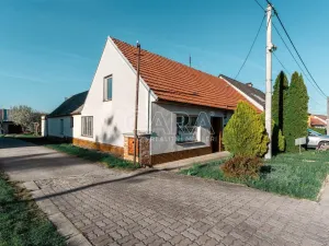 Prodej rodinného domu, Starovice, 300 m2