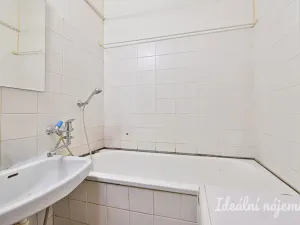 Pronájem bytu 1+1, Brno, Křížová, 37 m2