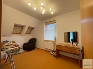 Prodej rodinného domu, Karlovy Vary, Slovenská, 170 m2