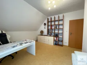 Prodej rodinného domu, Karlovy Vary, Slovenská, 170 m2