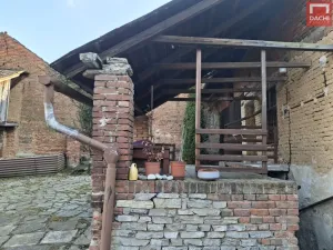 Prodej pozemku pro bydlení, Charváty, 370 m2