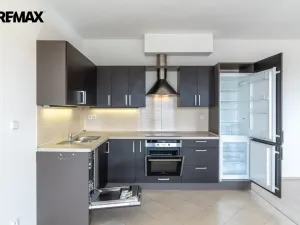 Pronájem bytu 1+kk, Praha - Letňany, Pavla Beneše, 37 m2