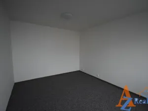 Pronájem bytu 1+1, Chomutov, Dřínovská, 35 m2