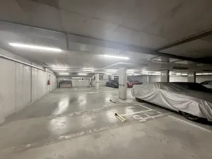 Prodej garážového stání, Brno, Spálená, 13 m2