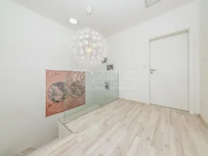 Pronájem rodinného domu, Veltrusy, Lomená, 139 m2