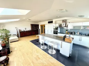 Prodej bytu 4+kk, Průhonice, Uhříněveská, 135 m2