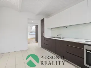 Pronájem bytu 3+1, Praha, U akademie, 130 m2