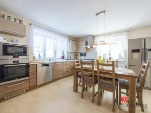 Prodej rodinného domu, Pardubice - Svítkov, Hradčanská, 126 m2