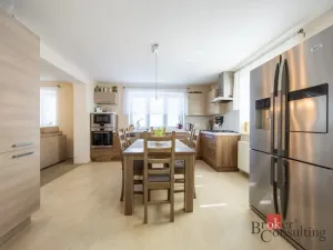 Prodej rodinného domu, Pardubice - Svítkov, Hradčanská, 126 m2