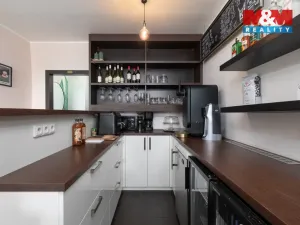 Prodej obchodního prostoru, Ostrava - Poruba, Hlavní třída, 69 m2