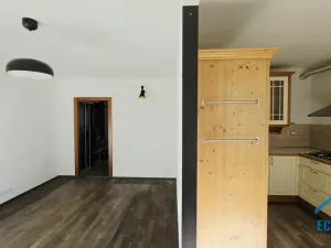 Pronájem bytu 3+1, Praha, Plamínkové, 67 m2