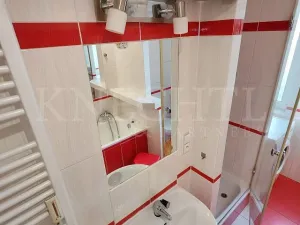 Prodej bytu 3+1, Ostrov, Hlavní třída, 76 m2