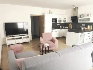 Pronájem bytu 2+kk, Jesenice, Cedrová, 65 m2