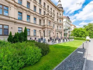 Pronájem bytu 1+kk, Praha - Vinohrady, U Zvonařky, 40 m2