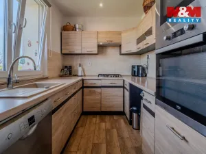 Prodej bytu 3+1, Karviná - Mizerov, Na Kopci, 60 m2