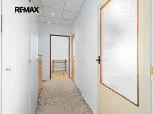 Pronájem bytu 1+1, Jindřichův Hradec, sídliště Vajgar, 42 m2