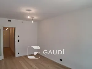 Prodej bytu 1+kk, Praha, Mezitraťová, 32 m2