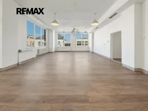Pronájem obchodního prostoru, Nový Bor, Tř. T. G. Masaryka, 110 m2