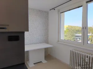 Pronájem bytu 2+1, Znojmo, Vídeňská třída, 54 m2