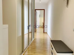 Pronájem bytu 3+kk, Praha, Jeseniova, 100 m2