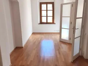 Pronájem bytu 4+1, Praha - Hradčany, Úvoz, 92 m2