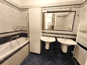 Pronájem bytu 4+1, Praha - Hradčany, Úvoz, 92 m2